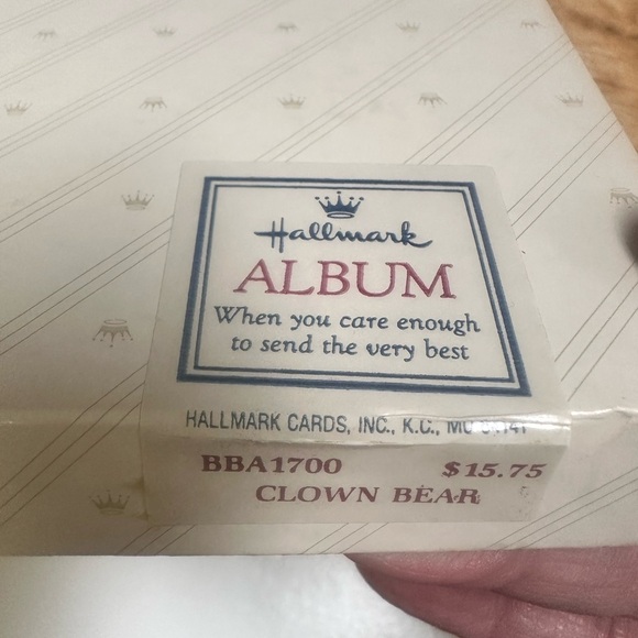 Hallmark Red and Yellow Photo Album - Picture 7 of 7